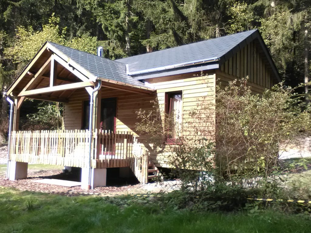 CHANTIER VNJ TOITURES ET MENUISERIE  –  CETTURU/HOUFFALIZE